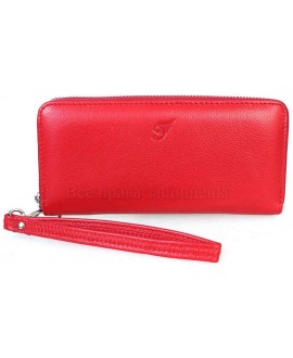 Стильный кожаный клатч красного цвета от SALFEITE F38-RED